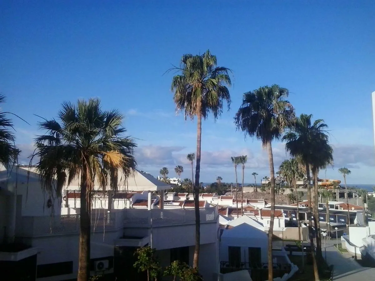 I Love Tenerife! I Love Island Village! アデヘ