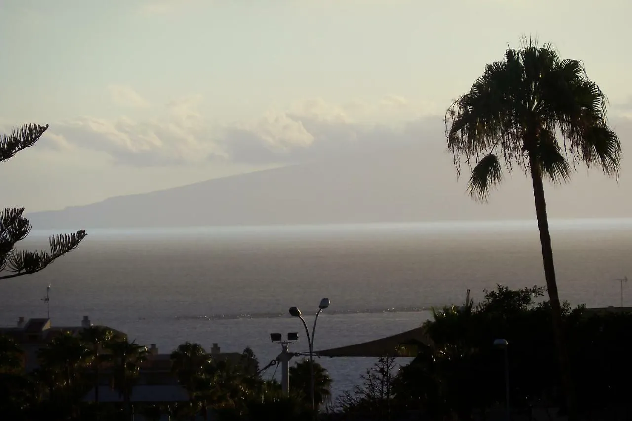 I Love Tenerife! I Love Island Village! アデヘ